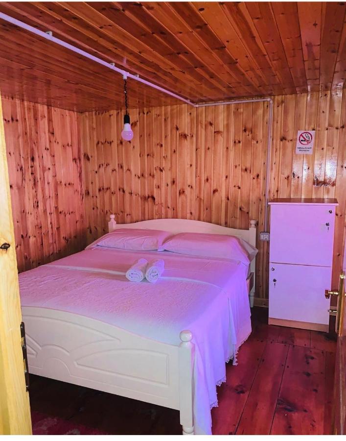 Bujtina Tradicionale Hotel Lepushe Exterior foto